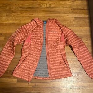 XS EDDIE BAUER / FIRST ASCENT HOODED DOWN WINTER JACKET COAT